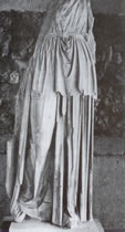 apollo statue