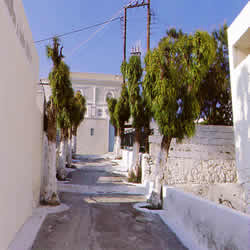 a backstreet in Fira